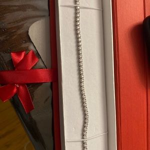 Meet your Posher, Regine